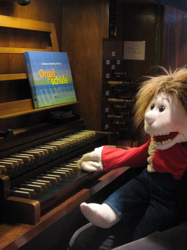 Schuke-Orgel in der Propsteikirche St. Peter und Paul Dessau 1 m 2334774