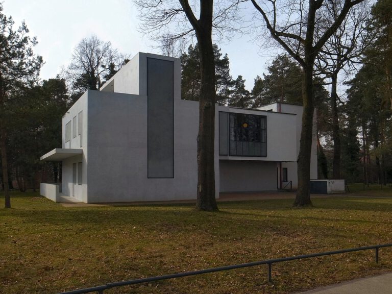 Kurt Weill Zentrum Dessau 2 m 2343812