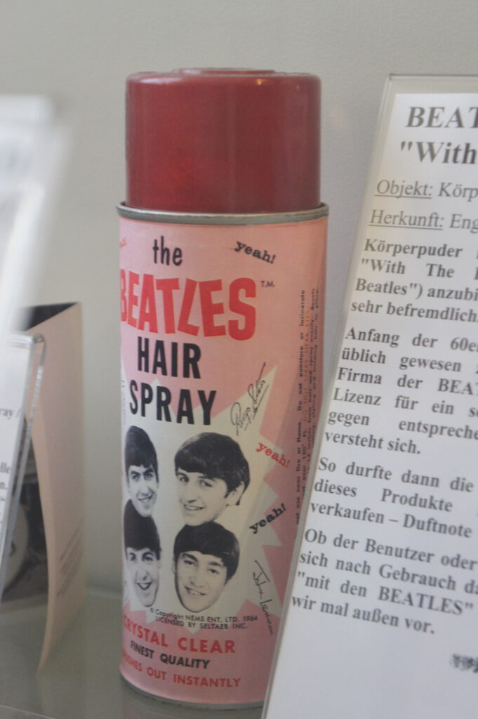 Beatles Museum in Halle 2 m 2343831