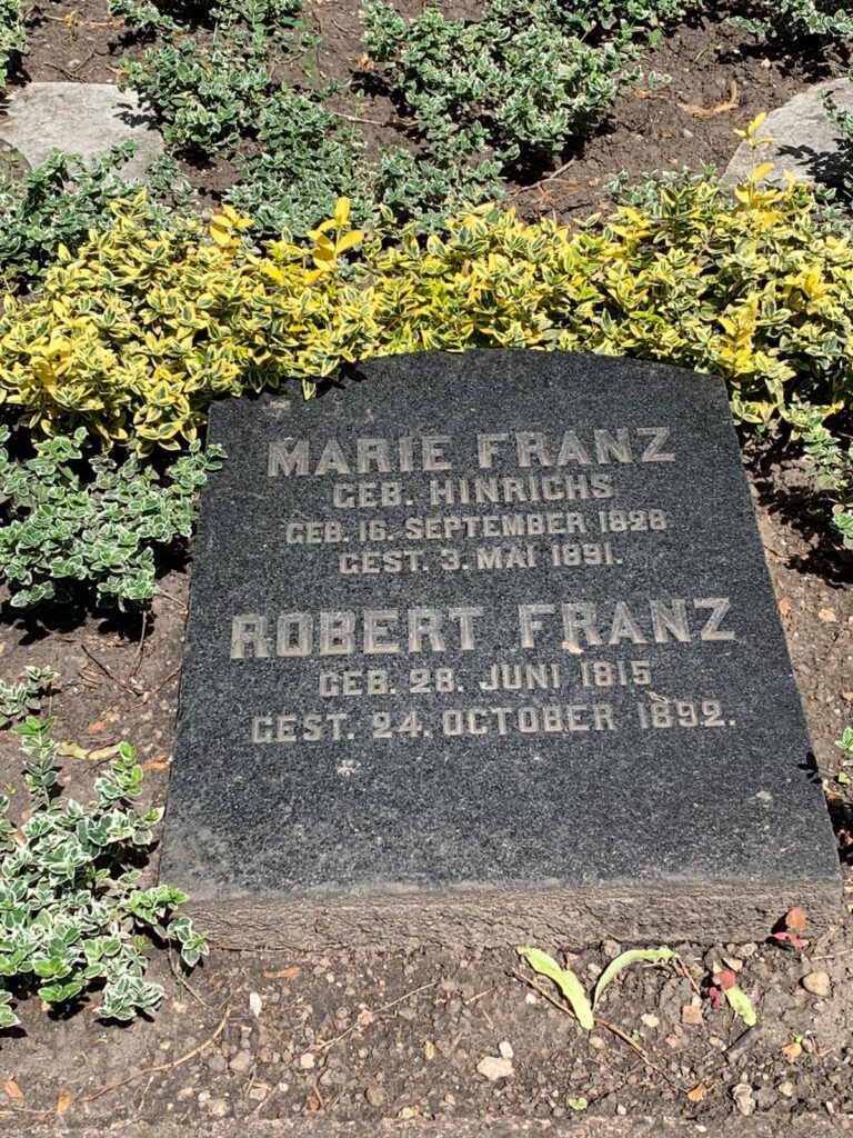 Franz, Marie, geb. Hinrichs (1828 – 1891) 1 m 2344016